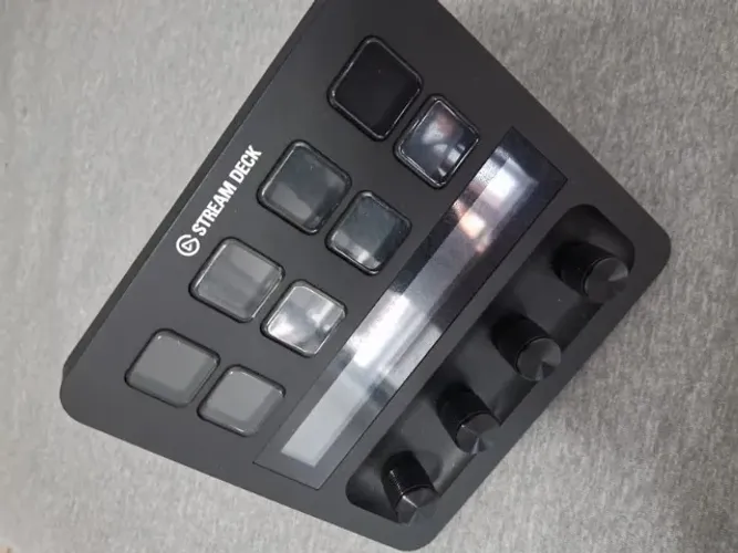 Stream deck plus