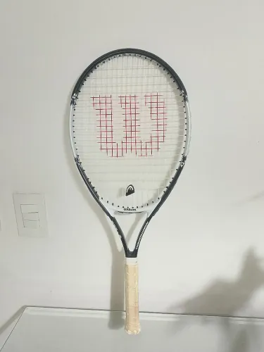 Raquete Wilson 26 Federer. (Muito nova)