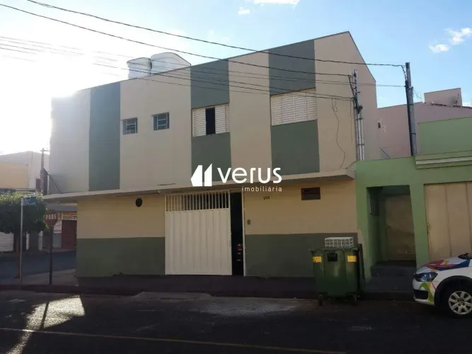 imovel comercial à venda, 3 quartos, 1 suíte, 1 vaga, Santa Mônica - Uberlândia/MG