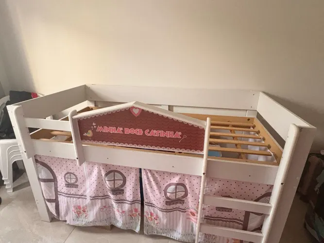 Cama Montessoriana Casinha Infantil - Linda e Conservada!