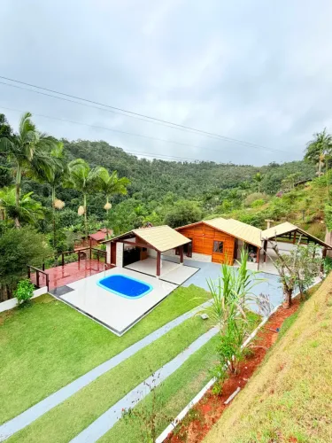 VENDE-SE CHÁCARA URBANA EM COSTA PEREIRA - MARECHAL FLORIANO/ES