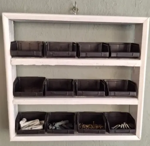Organizador de parafusos com suporte