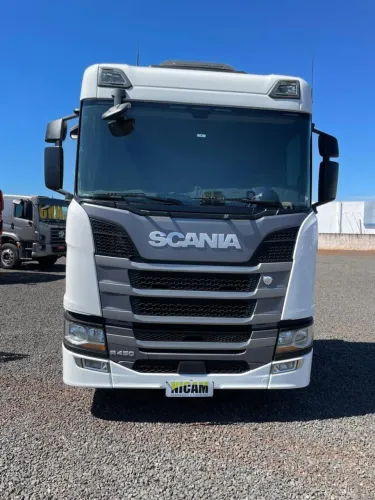 Caminhão SCANIA R-450 A 6x2 2p (diesel)(E5) 2019