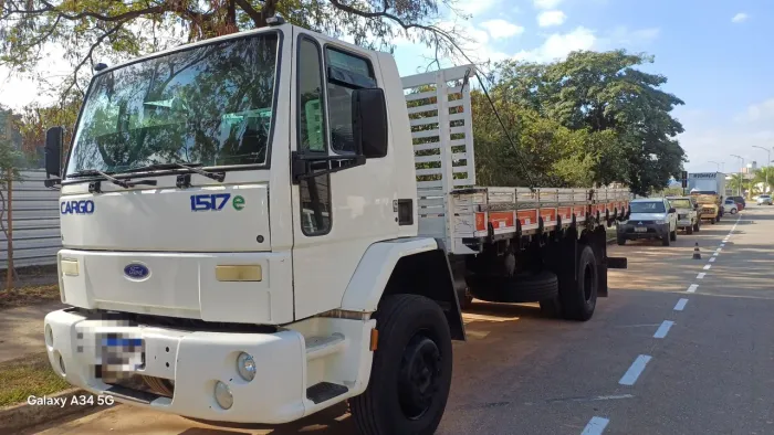 Cargo 1517e Cummins Toco Reduzido!