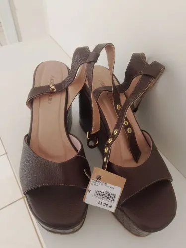 Tamanco feminino