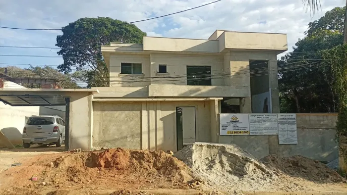 Construimos há r$: 700 reais o m2