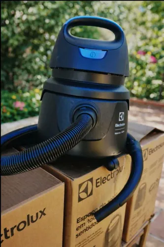 Aspirador de pó e água Eletrolux 