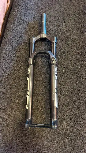 Suspensão Rockshox Sid SL 110mm