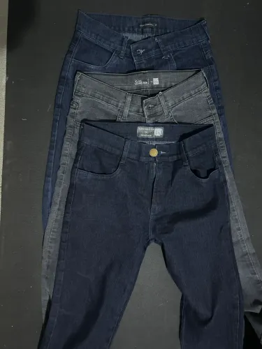 3 Calças jeans 14 anos, menino
