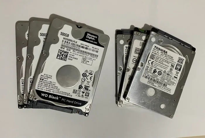 Lote com 6 HD de 500gb 2.5 sata 