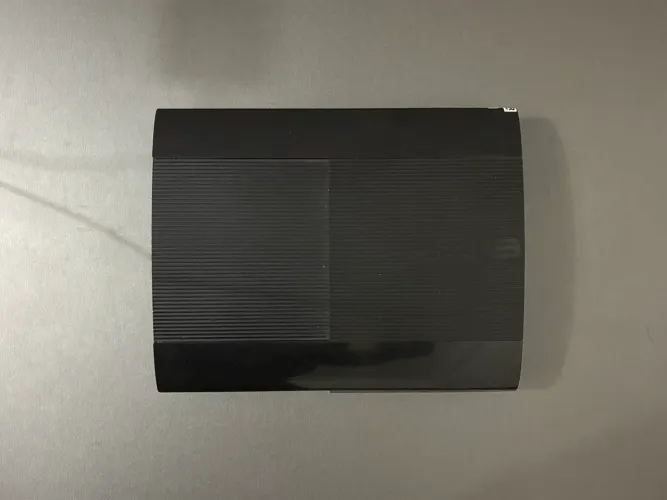 PS3 Super Slim + 6 Jogos