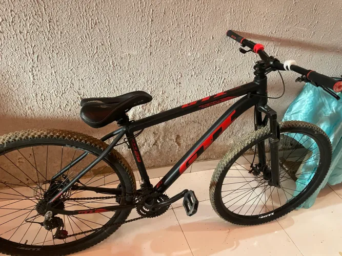 Vendo bicicleta aro 29 bem conservado