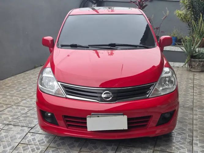 Nissan Tiida SL 1.8/1.8 Flex 16V Aut. 2013
