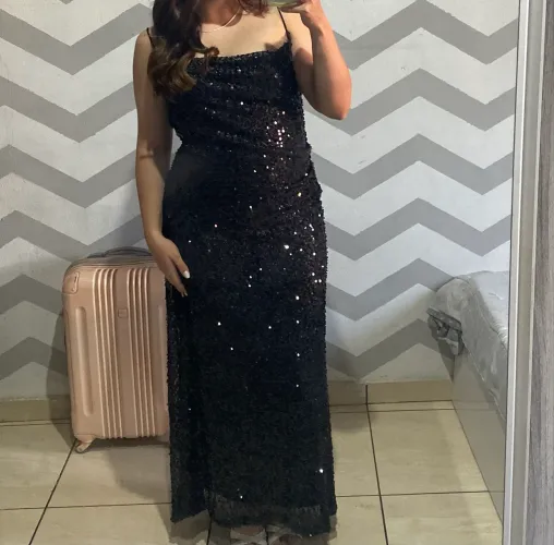 Vestido de paetê preto