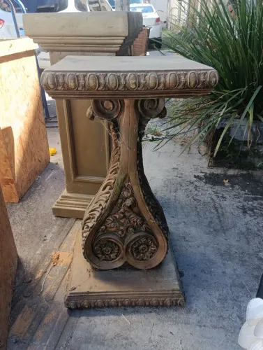 Colunas clássicas decorativas