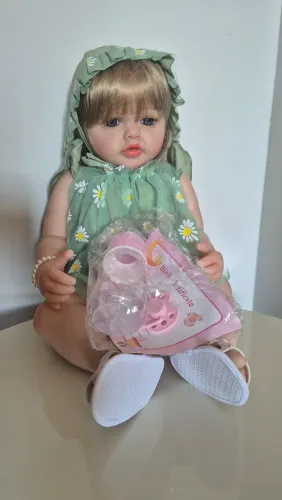 Boneca reborn menina loira nova