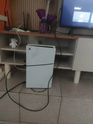 Playstation 5 com 2 controles