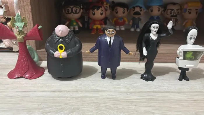 Miniaturas Família Adms BK