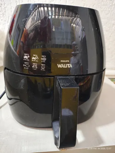 Airfryer Philips Walita type RI9240, com defeito só para retirar peças 