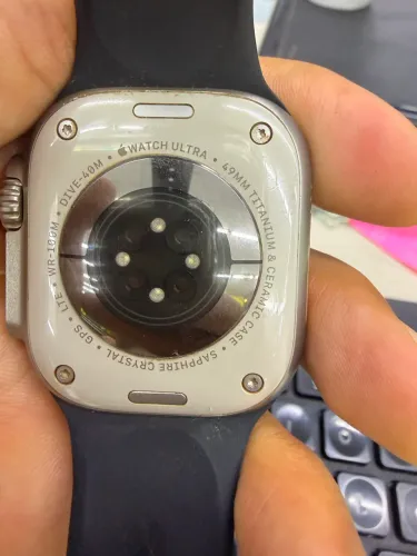 Apple Watch Ultra 1