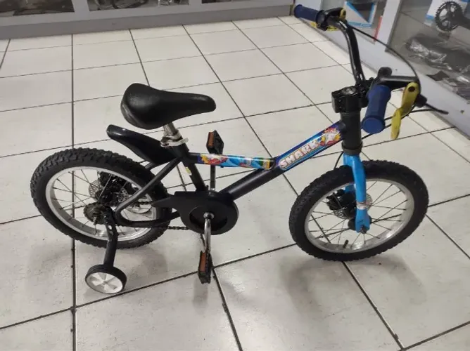 Bicicleta infantil aro 16" faixa de 5/6 anos freios a disco e rolamento usada revisada.
