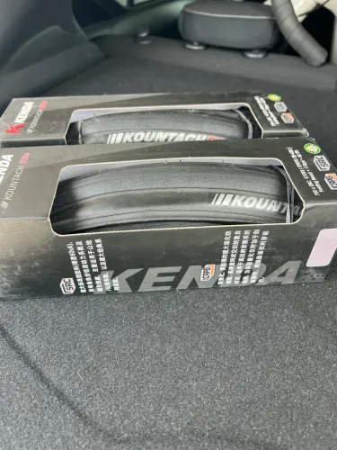 Par de Pneus 700x28 para bike Speed!