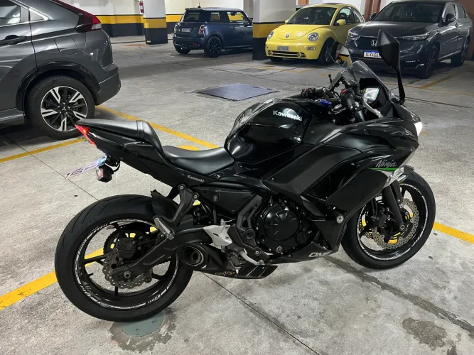 Kawasaki Ninja 650cc ABS 2021
