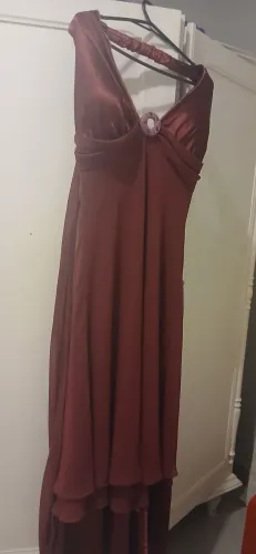 Vestido de festa vinho