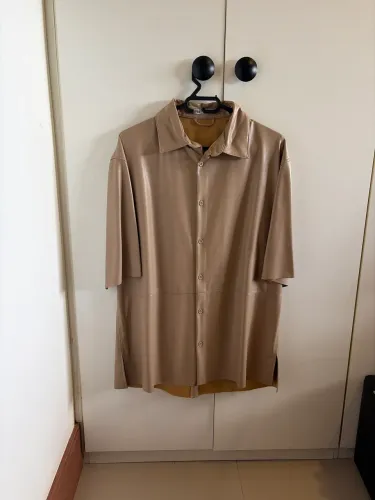 Camisa de couro Zara 