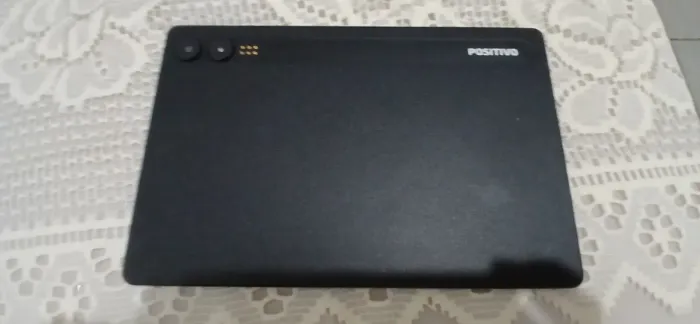 Tablet positivo Vision 10:seminovo 2 meses  de uso. 