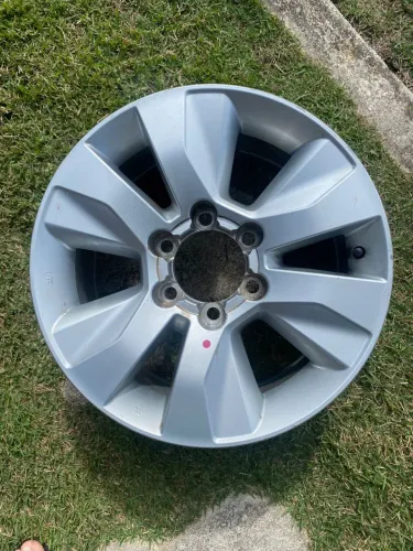 Roda Toyota Hilux Seminovo 