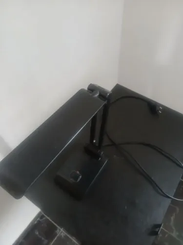 Luminária de Mesa LED Articulável