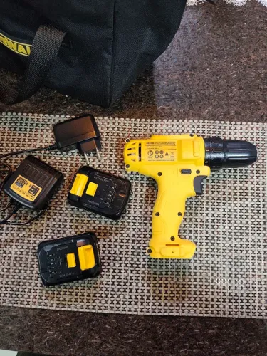 Furadeira e parafusadeira dewalt
