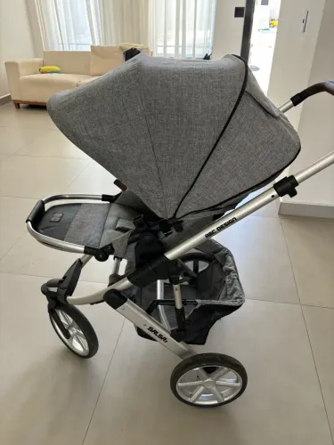 Carrinho de bebê abc design