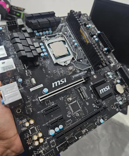 KIT I7 7700 + 16 RAM Corsair + Placa Mãe MSI Mortar