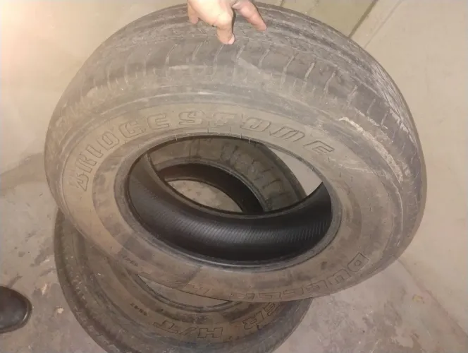 2 Pneus 165 65 r17 BRIDGESTONE