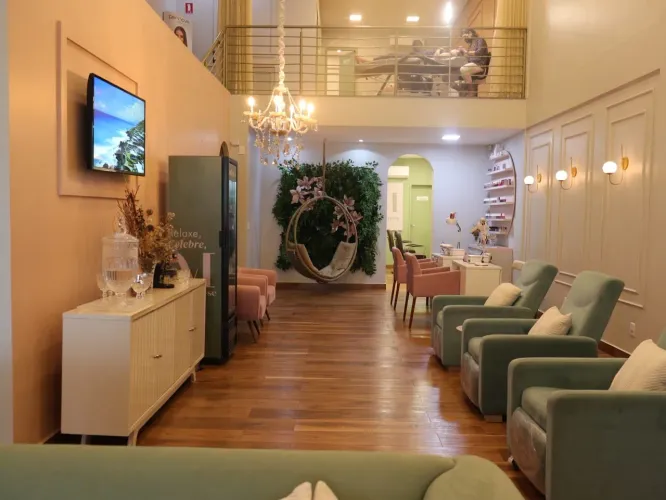 SALÃO DE BELEZA À VENDA COM CARTEIRA DE CLIENTES