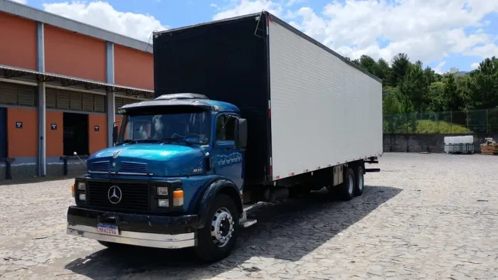 Mercedes 1513