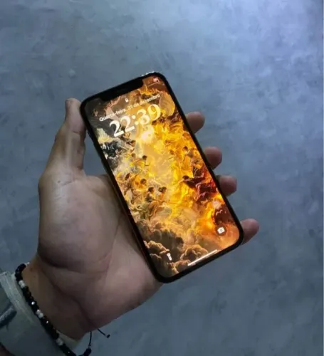 Iphone 12 pro max top