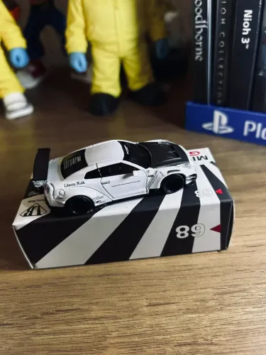 NISSAN LB WORKS GT-R R35 WHITE USA EXCLUSIVE MGT00068