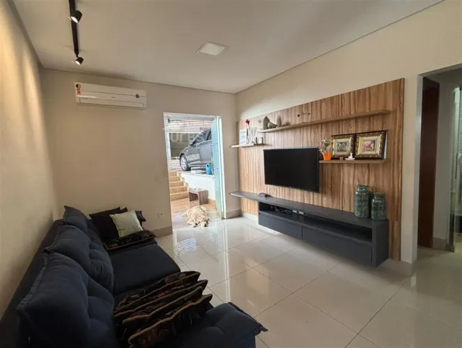 Casa Alto Padrão no Bairro Feliz com 2 Quartos, Suíte Master, Planejados e Área Gourmet Co