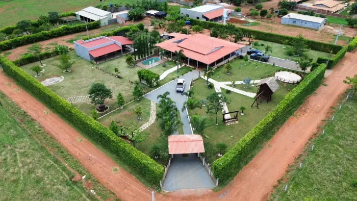 Imóvel para venda possui 500 metros quadrados com 2 quartos em Zona Rural - Goianápolis - 
