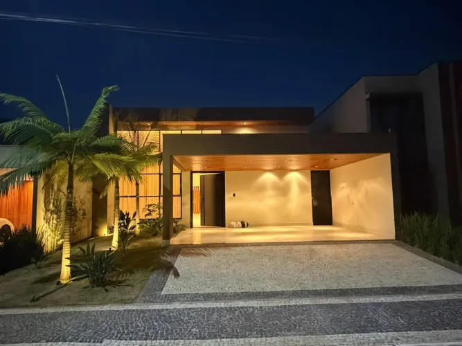 Casa Ponte alta condomínio Liv alto padrão
