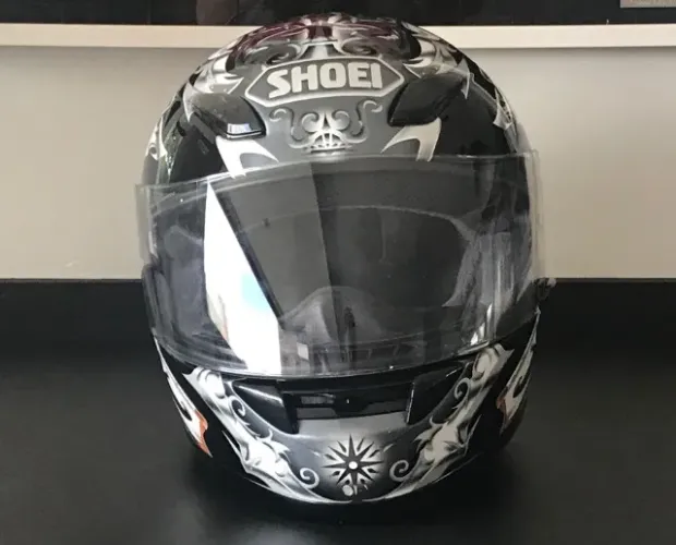 Capacete Shoei Diabolic tamanho M (57-58cm)