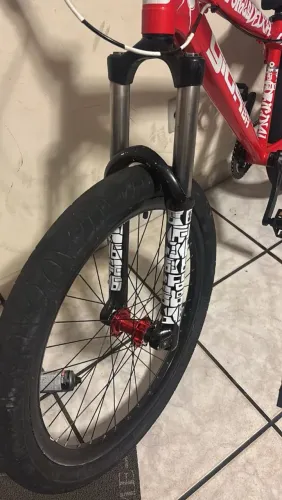 Vendo ou troco suspensao storm super + novatec eixo 20mm