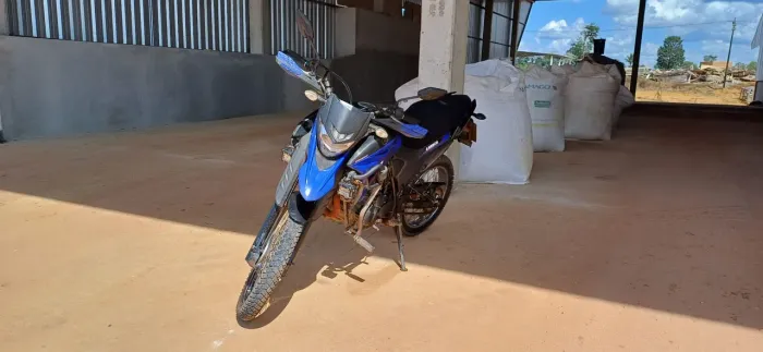 Vende ou troco por carro ou moto