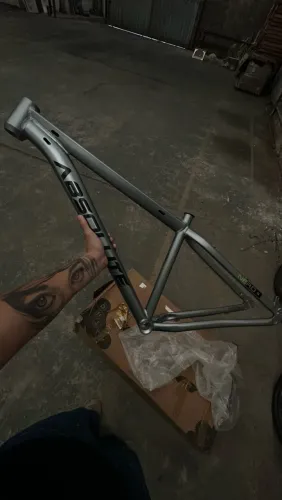 Quadro de Bicicleta Absolute Nero 5 Cinza - Novo