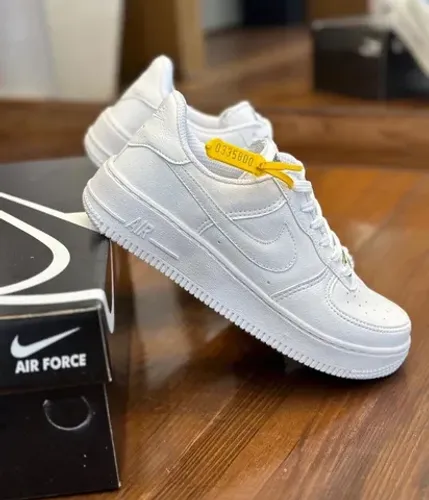 Tênis Nike Air Force