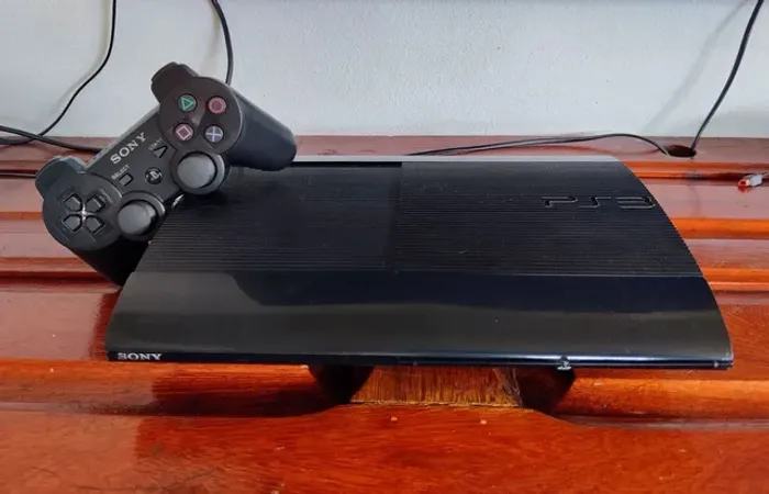 PLAYSTATION 3 Super SLIM Com Jogos [NOVA CIDADE]