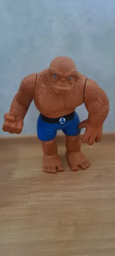 Boneco Coisa / Homem de Pedra, com 45cm de altura, em bom estado